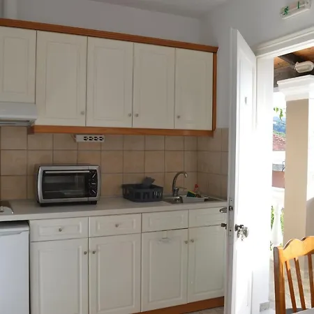 Apartament Babis & Iremia